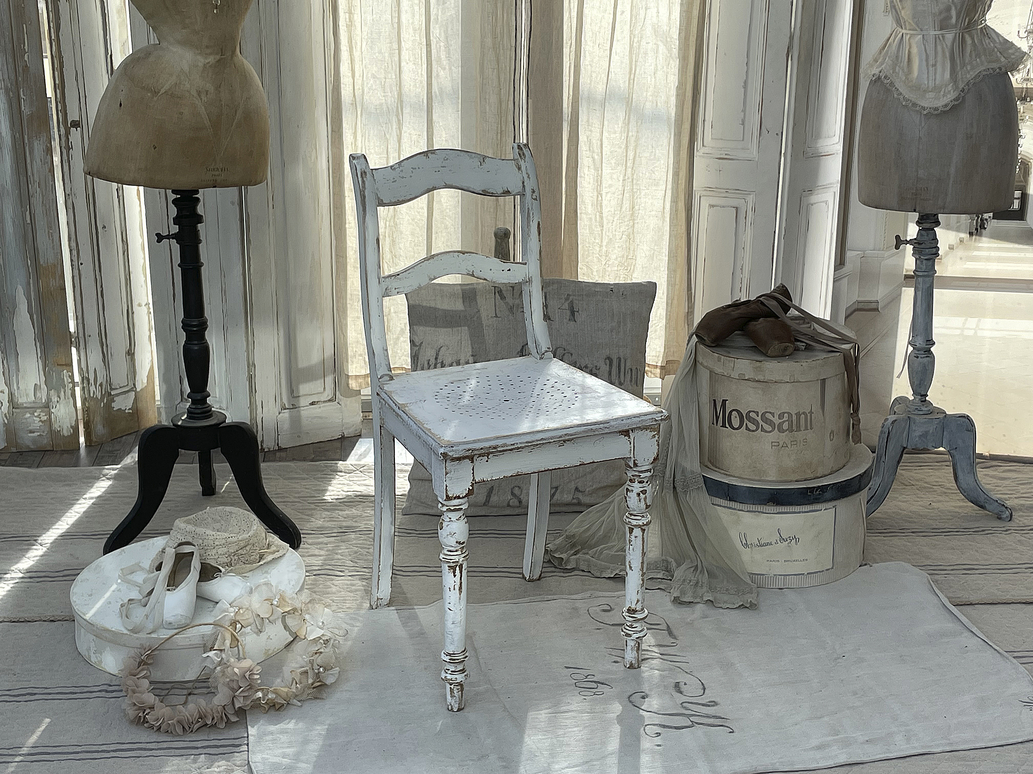 Antiker Stuhl Shabby-pur***