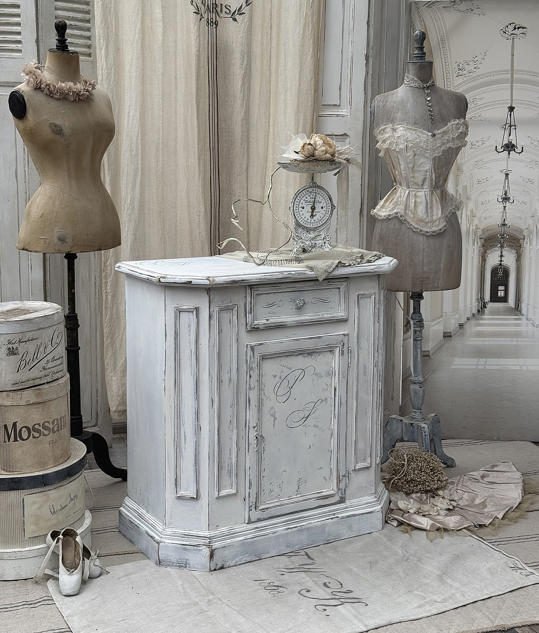 Alter Beistellschrank Shabby-pur