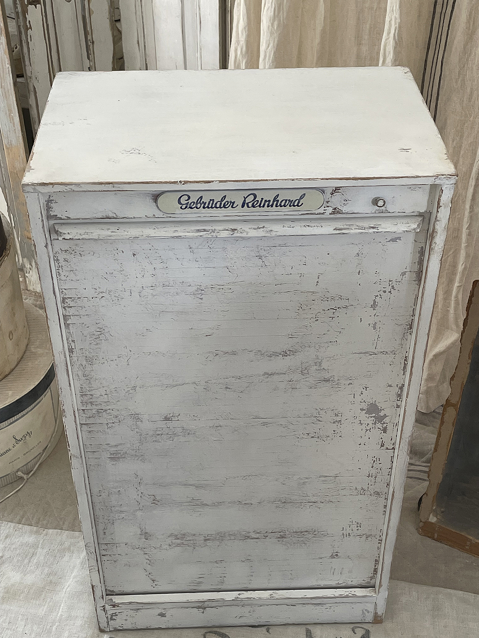 Alter Shabby Rollschrank Bauhaus***