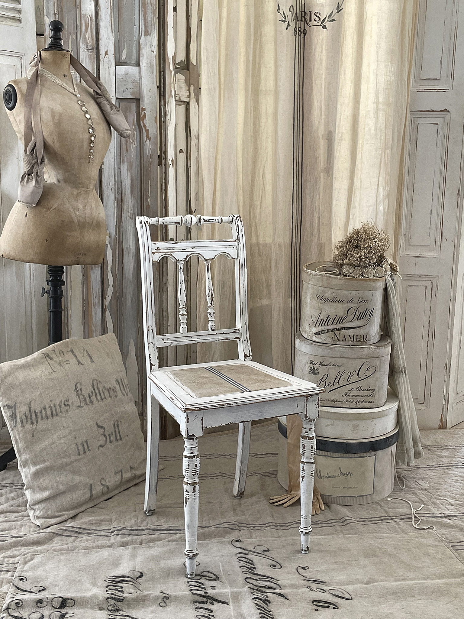 Antiker Stuhl Shabby-pur***